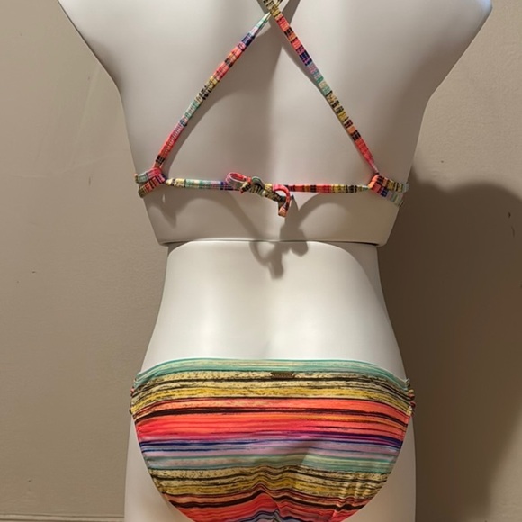 Eidon Striped Bikini Set - Picture 2 of 6
